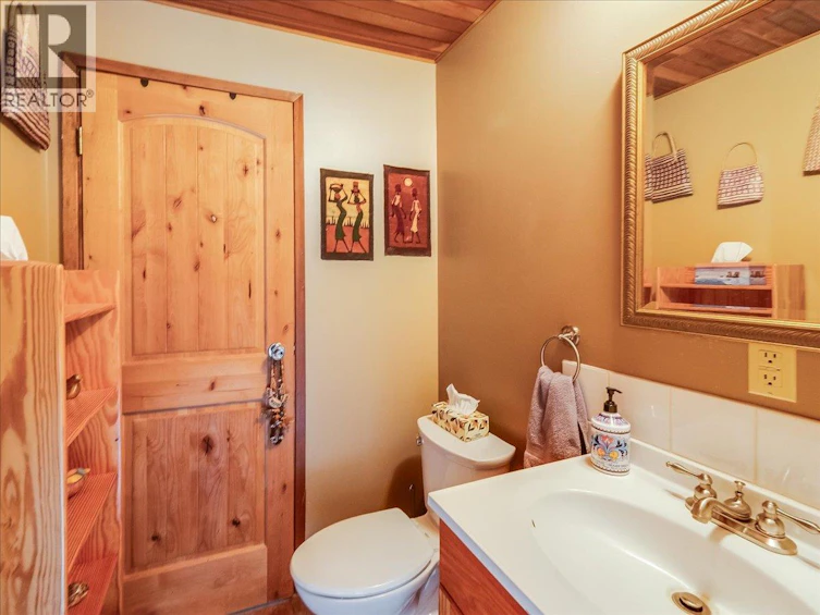 2827 Evin Road, Slocan Park, BC, V0G 2E0 - 39