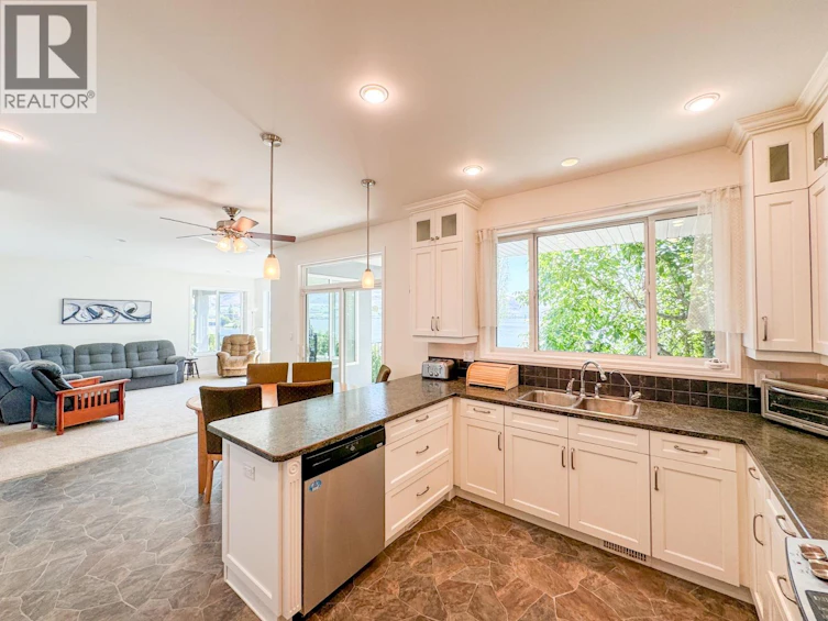 8503 Kingfisher Drive, Osoyoos, BC, V0H 1V1 - 13