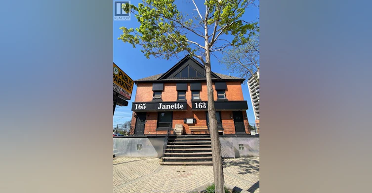 2ND FLOOR-163 Janette, Windsor, ON, N9A 4Y9