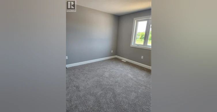 647 Ketter Way, Plympton-Wyoming, ON, N0N 1T0 - 6