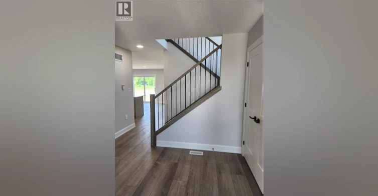 647 Ketter Way, Plympton-Wyoming, ON, N0N 1T0 - 4