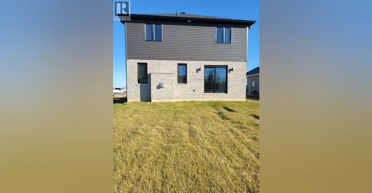 647 Ketter Way, Plympton-Wyoming, ON, N0N 1T0 - 2