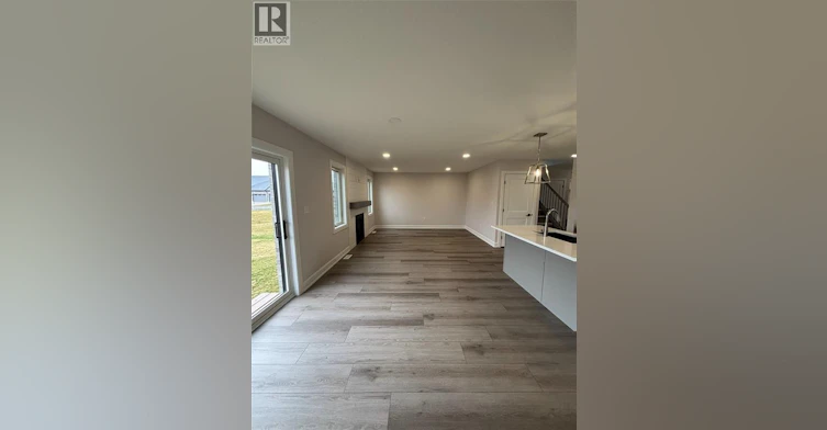 647 Ketter Way, Plympton-Wyoming, ON, N0N 1T0 - 7