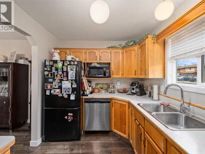 104-970 Oakville Street - 5