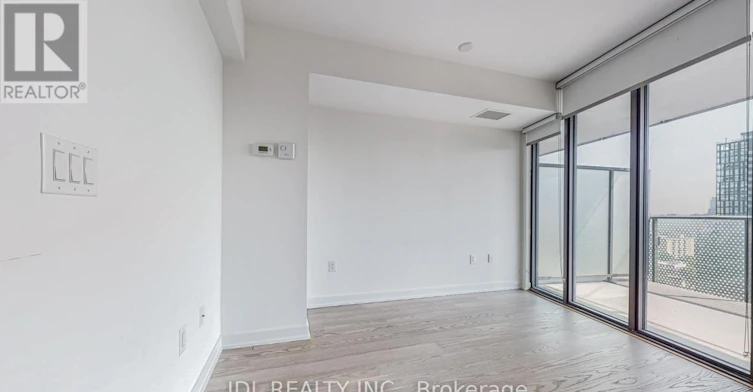 2212-11 Wellesley Street W, Toronto, ON, M4Y 0G4 - 4