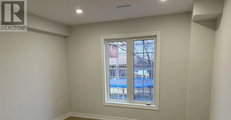 BSMT-59 Adams Street, Bradford West Gwillimbury, ON, L3Z 3E2 - 3