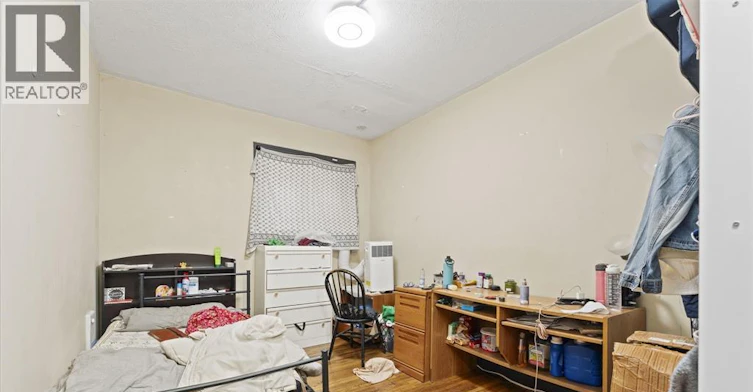 Room 5-3060 Sandwich, Windsor, ON, N9C 1A4 - 9