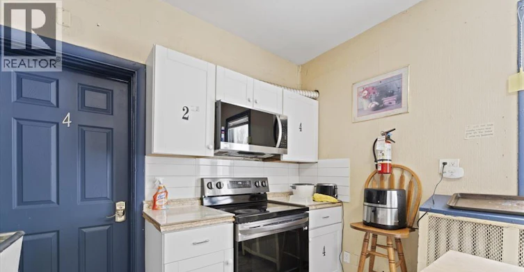 Room 5-3060 Sandwich, Windsor, ON, N9C 1A4 - 6