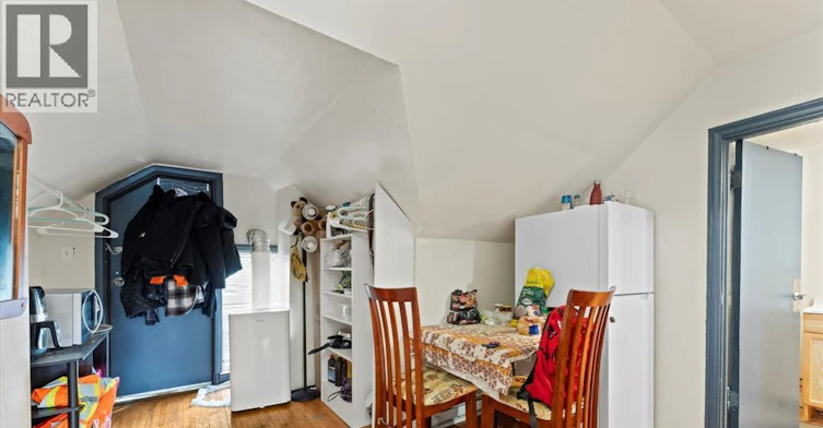 Room 5-3060 Sandwich, Windsor, ON, N9C 1A4 - 22