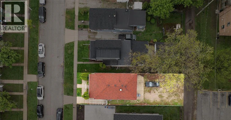 Room 4-609 St. Joseph, Windsor, ON, N9C 3H3 - 44