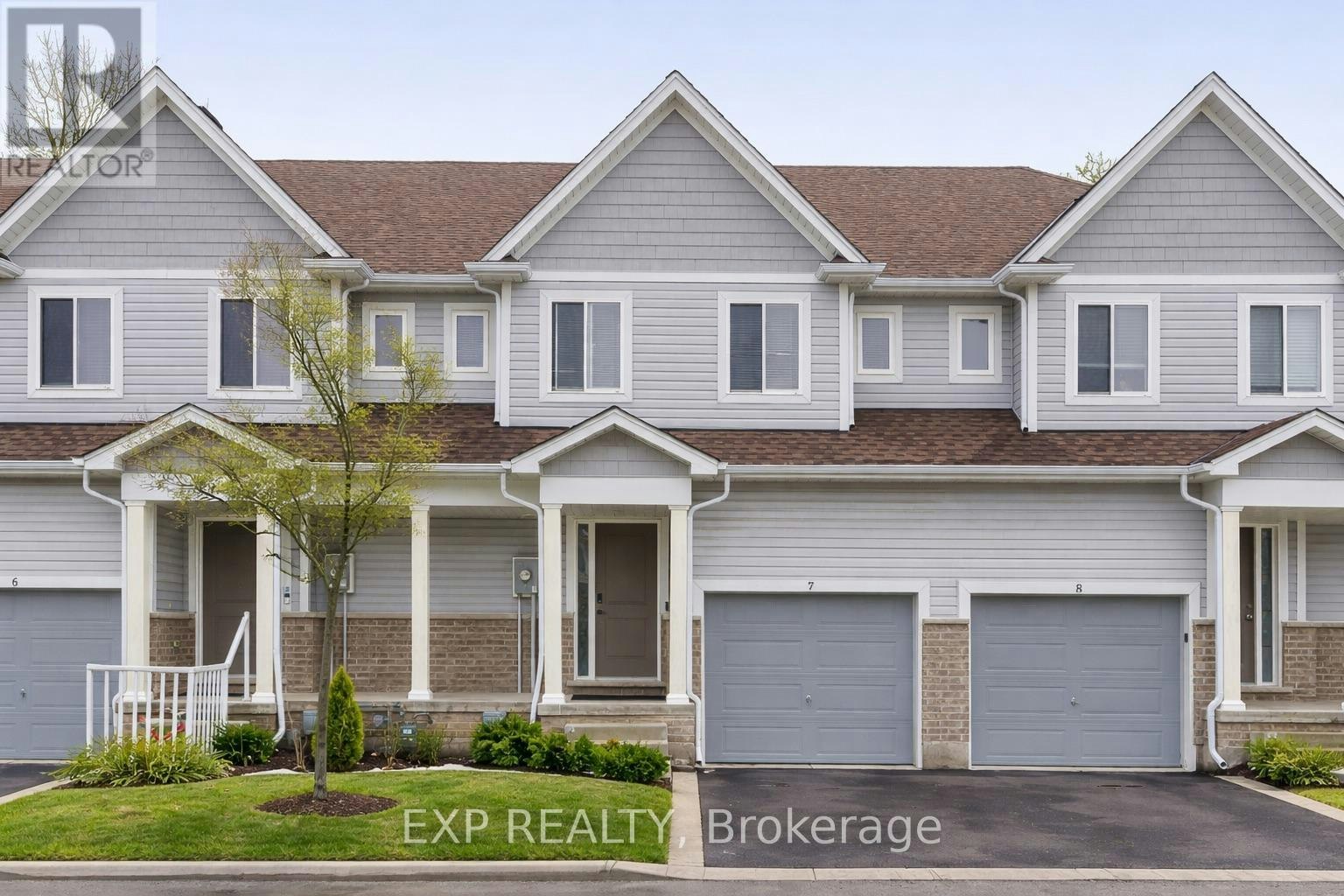 7-60 Canterbury Drive, St. Catharines, ON, L2P 0E7