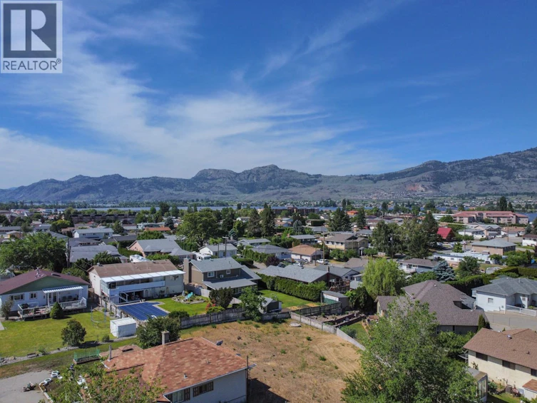 7010/7012 Tamarack Drive, Osoyoos, BC, V0H 1V3 - 12