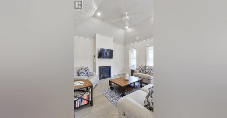 16-2054 Peninsula Road, Muskoka Lakes, ON, P0B 1G0 - 11