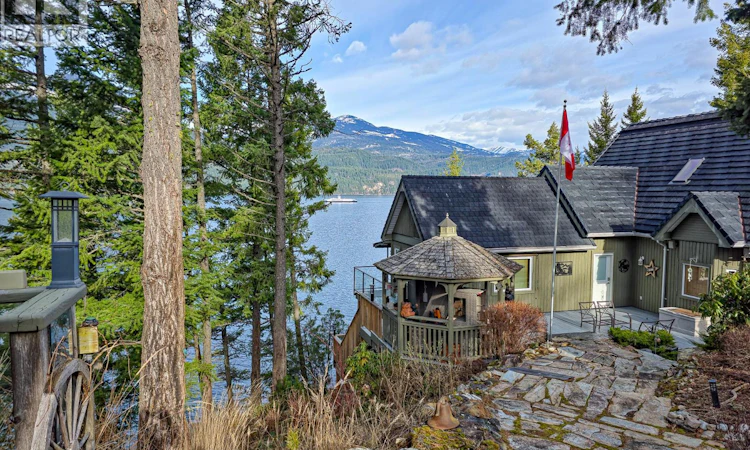 17222 Pilot Bay Road