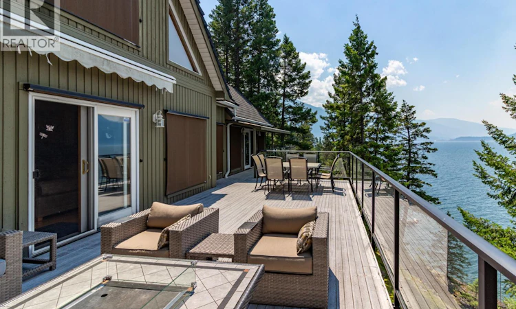 17222 Pilot Bay Road