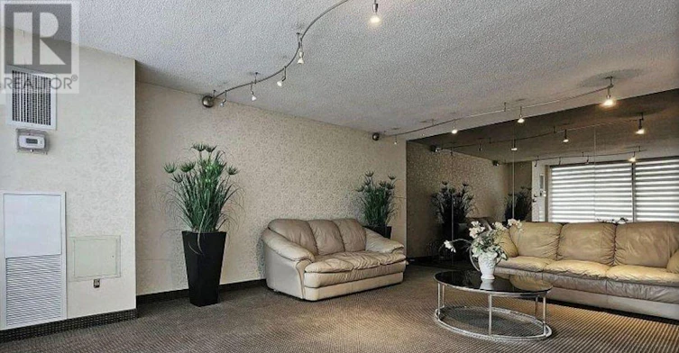 202-7451 Yonge Street, Vaughan, ON, L3T 2B4 - 5