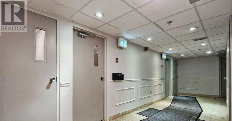202-7451 Yonge Street, Vaughan, ON, L3T 2B4 - 4