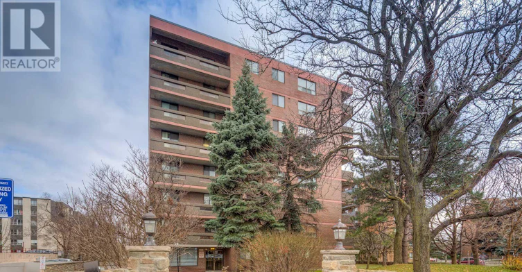 202-7451 Yonge Street, Vaughan, ON, L3T 2B4