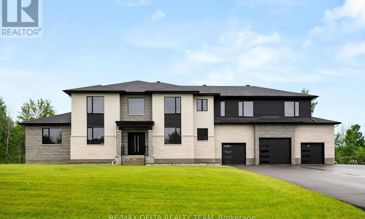 663 Ballycastle Crescent