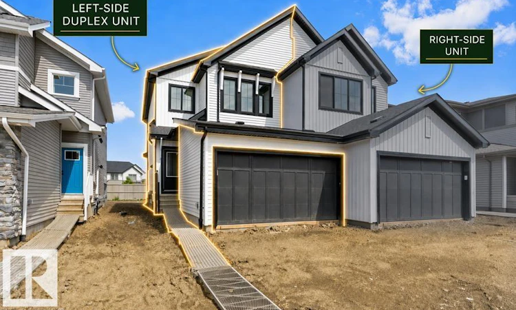 1054 Cristall Cr SW