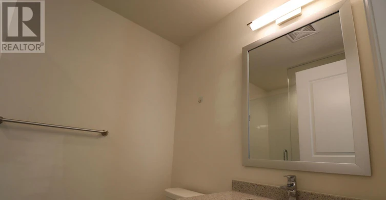 403 65 Master~Bedroom Watergarden Drive, Mississauga, ON, L5R 1B2 - 18