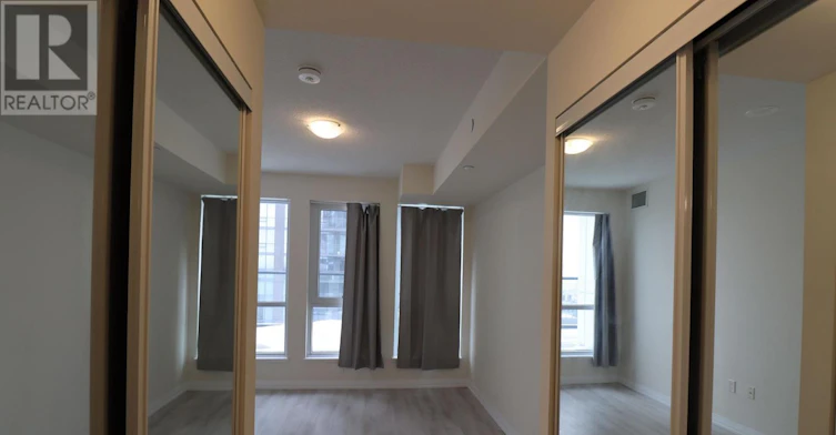 403 65 Master~Bedroom Watergarden Drive, Mississauga, ON, L5R 1B2 - 16