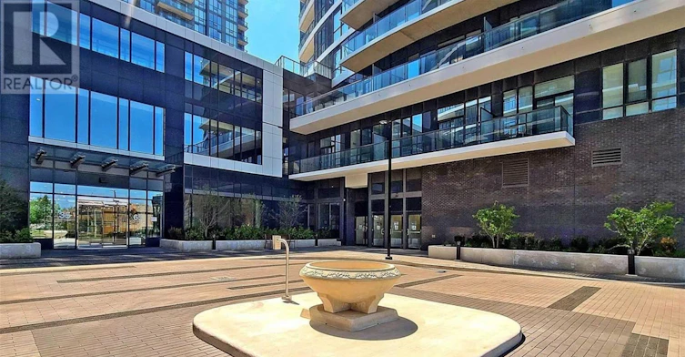 403 65 Master~Bedroom Watergarden Drive, Mississauga, ON, L5R 1B2 - 2