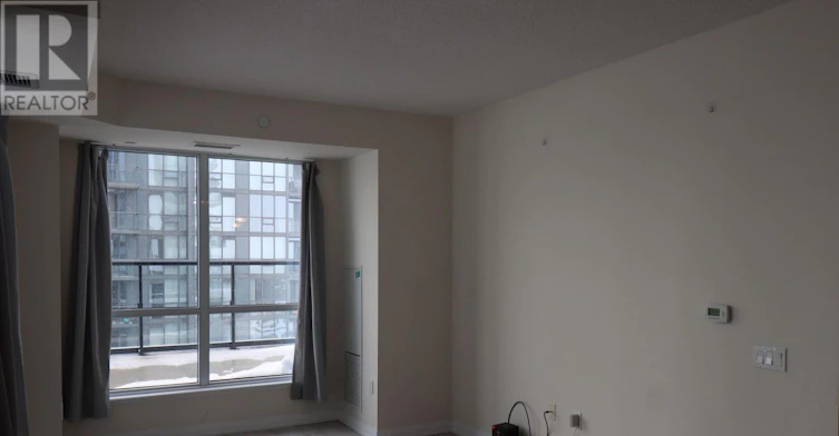403 65 Master~Bedroom Watergarden Drive, Mississauga, ON, L5R 1B2 - 9