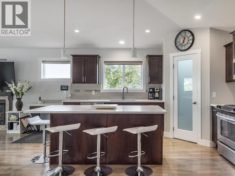 3042 Glenrosa Road, West Kelowna, BC, V4T 1C4 - 7
