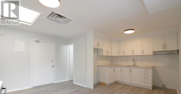 C-201 Augusta Avenue, Toronto, ON, M5T 2L4 - 3