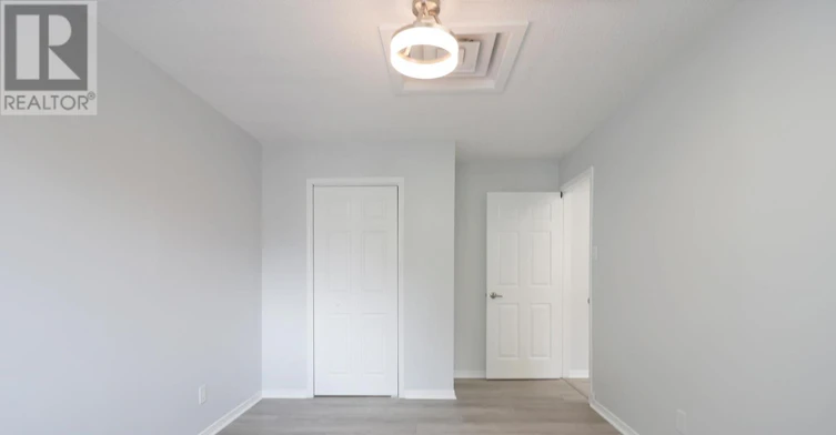 C-201 Augusta Avenue, Toronto, ON, M5T 2L4 - 12
