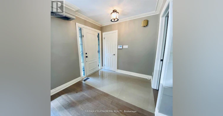 15 Whitelock Crescent, Toronto, ON, M2K 1V9 - 2