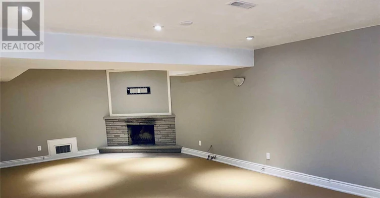15 Whitelock Crescent, Toronto, ON, M2K 1V9 - 14