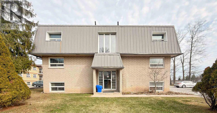 7-90 Woodlawn Road, Welland, ON, L3C 3J5