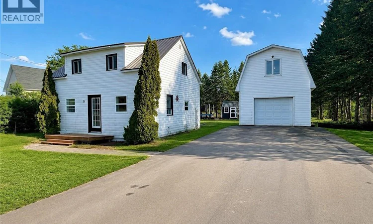 74 De L'ecole Street