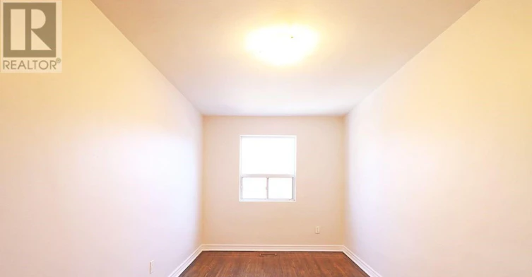 1237E Woodbine Avenue, Toronto, ON, M4C 4E5 - 8