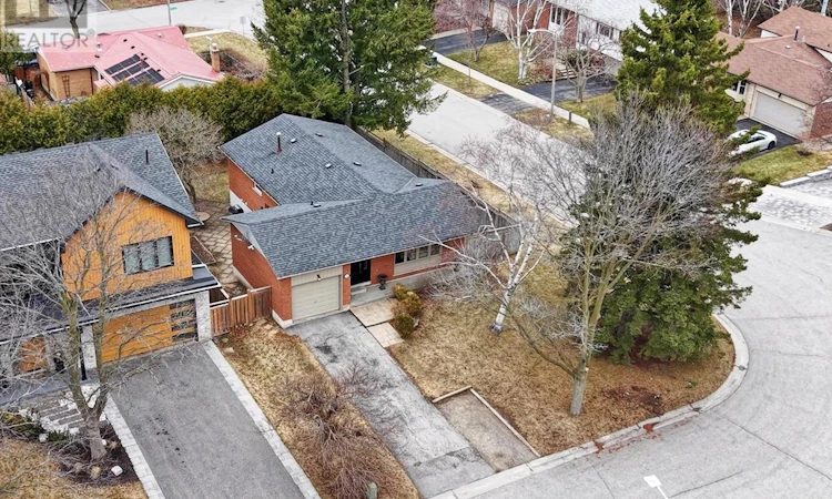 30 Sir Caradoc Place