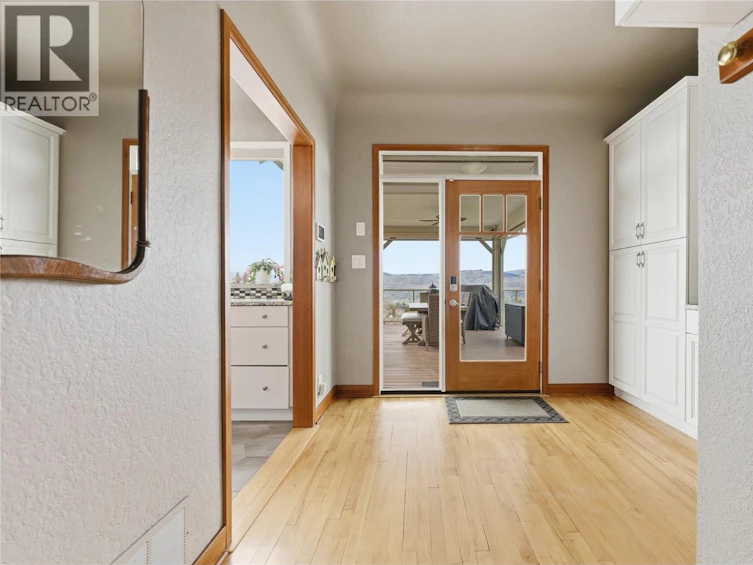 5928 L & A Road, Vernon, BC, V1B 3P9 - 3