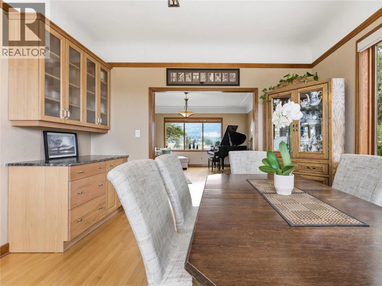 5928 L & A Road, Vernon, BC, V1B 3P9 - 12