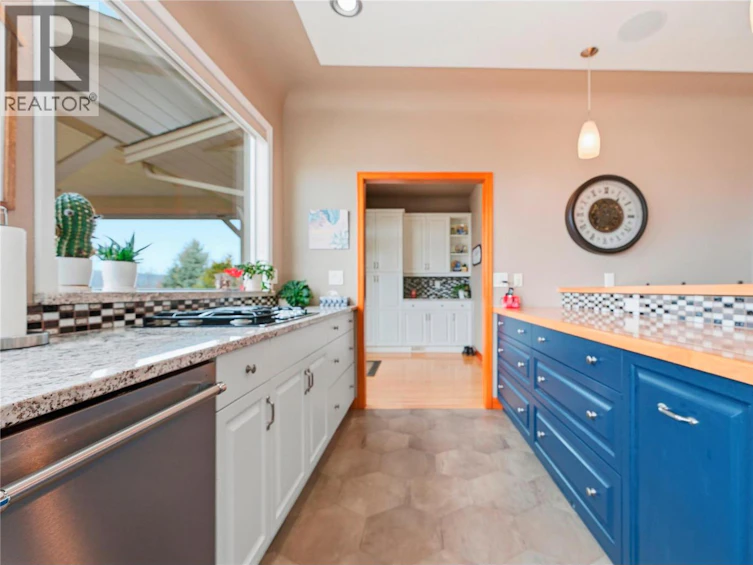 5928 L & A Road, Vernon, BC, V1B 3P9 - 9