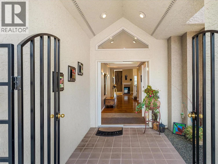 20-880 Christina Place, Kelowna, BC, V1V 1S2 - 3