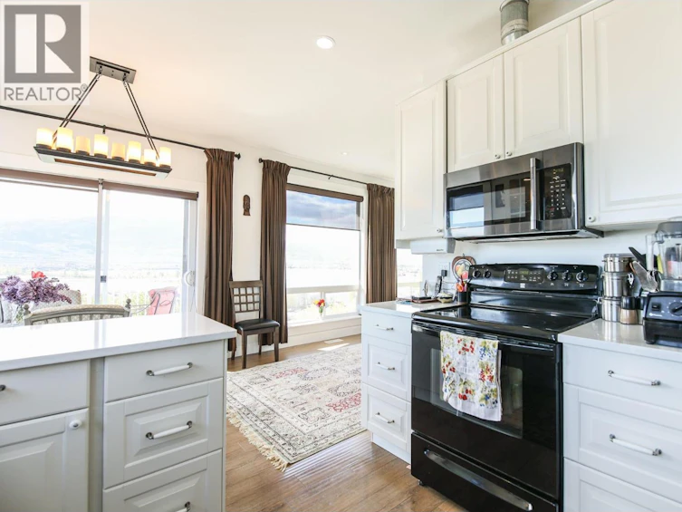 4004 39th Street, Osoyoos, BC, V0H 1V6 - 14