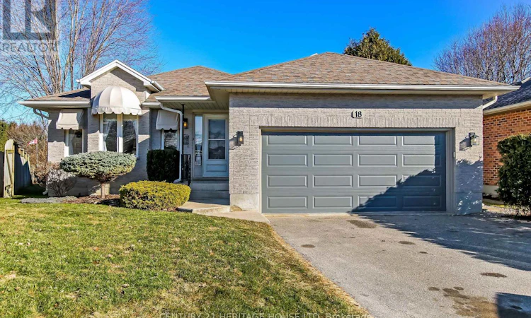 18 Hickory Boulevard W