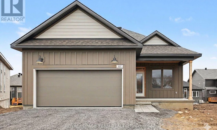 537 Swinley Crescent