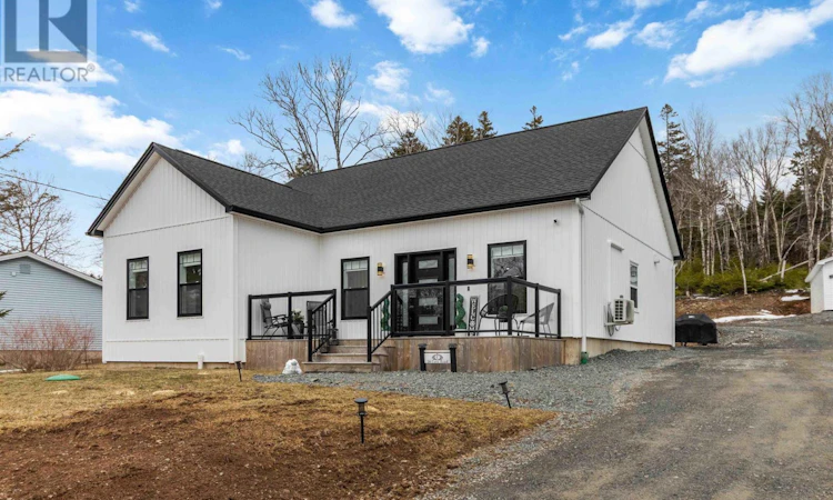 30 Cove Road