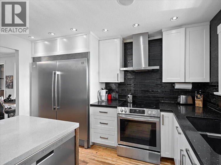 15 Bello Road, Kelowna, BC, V1V 1B9 - 9