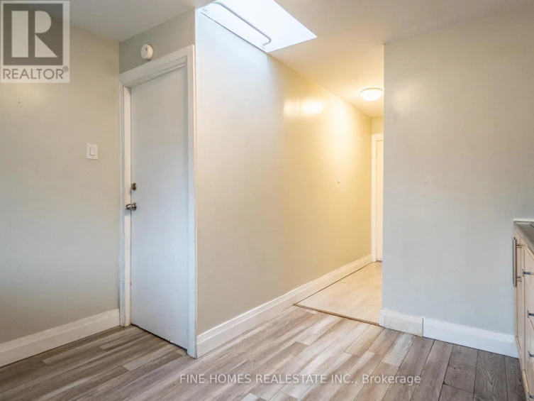 48 Carr Street, Toronto, ON, M5T 1B7 - 13