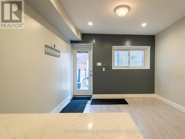 48 Carr Street, Toronto, ON, M5T 1B7 - 8