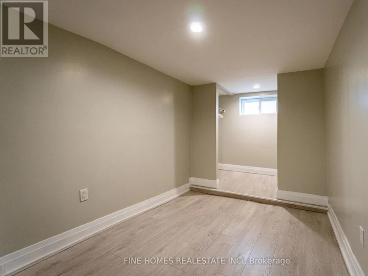 48 Carr Street, Toronto, ON, M5T 1B7 - 11