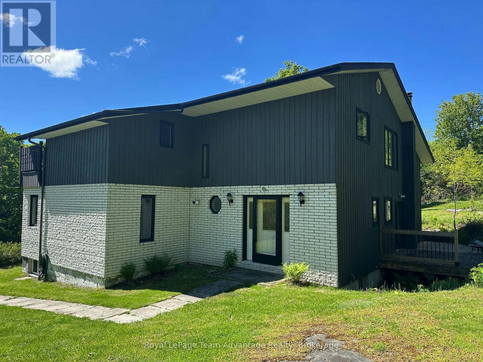 12 Taylor Crescent, McDougall, ON, P2A 2W9